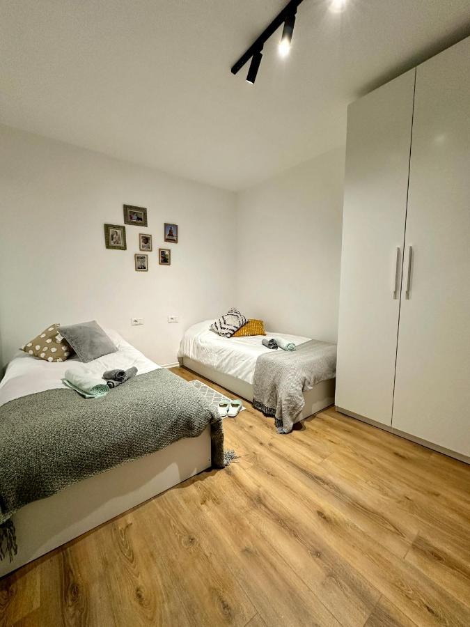 Apartamento Tirana Lake Park Exterior foto